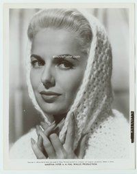 3m259 MARTHA HYER 8x10 movie still '62 super close up headshot portrait wearing knitted wool shawl!