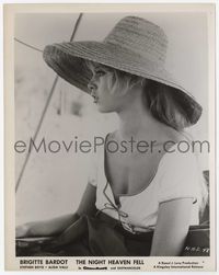 3m295 NIGHT HEAVEN FELL 8x10 '58 great close up of sexy Brigitte Bardot in low-cut shirt & hat!