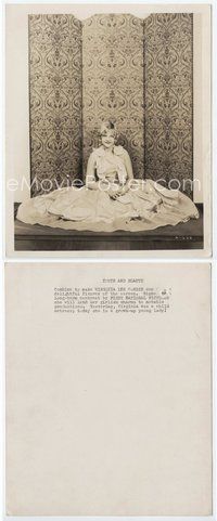 3m465 VIRGINIA LEE CORBIN deluxe 8x10 still '20s seated on floor with dress around her by screen!