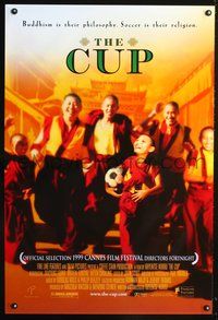 3p184 CUP DS one-sheet movie poster '99 great image of happy Buddhist monks playing soccer!
