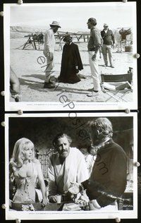 3y292 BALLAD OF CABLE HOGUE 2 candid 8x10 stills '70 Sam Peckinpah directing & sexy Stella Stevens!