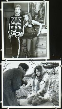 3y645 OWL & THE PUSSYCAT 2 8x10 stills '71 sexiest Barbra Streisand, no longer a story for children!