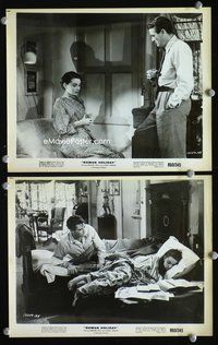 3y706 ROMAN HOLIDAY 2 8x10 movie stills R60 images of pretty Audrey Hepburn & handsome Gregory Peck!