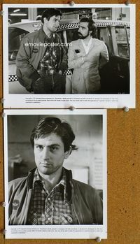 3y855 TAXI DRIVER 2 8x10 stills '76 cool portrait of Robert De Niro & candid with Martin Scorsese!