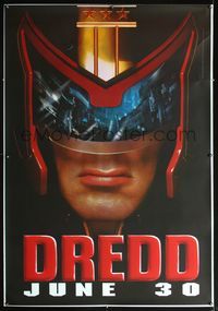 4a250 JUDGE DREDD DS bus stop '95 in the future, Sylverster Stallone is the law, great close image!