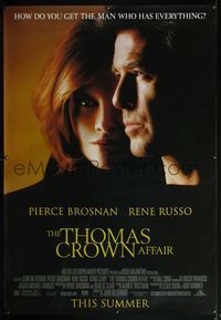 4a292 THOMAS CROWN AFFAIR DS bus stop '99 cool close up image of Pierce Brosnan & sexy Rene Russo!