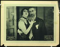 4c747 SMITH'S UNCLE movie lobby card '26 Ruth Hiatt takes every man w/whiskers for a Santa Claus!