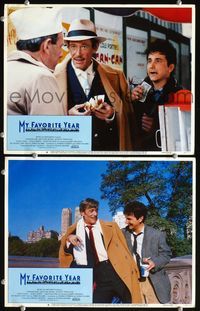 4g527 MY FAVORITE YEAR 2 movie lobby cards '82 Peter O'Toole & Mark Linn-Baker get hot dogs!