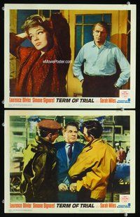 4g784 TERM OF TRIAL 2 movie lobby cards '62 Laurence Olivier, Simone Signoret!