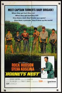 4h501 HORNETS' NEST 1sh '70 Rock Hudson, great image of young teens with guns!