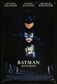 4m209 BATMAN RETURNS 1sh '92 Danny DeVito, Michelle Pfeiffer, Michael Keaton as The Bat!