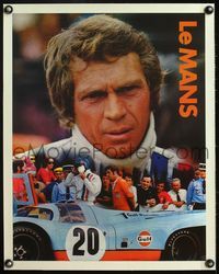 4r048 LE MANS linen special Gulf 18x22 '71 best c/u of race car driver Steve McQueen by his car!