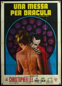5c605 TASTE THE BLOOD OF DRACULA Italian 1p '70 best art of vampire Chris Lee feeding on naked girl