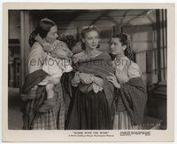 5j223 GONE WITH THE WIND 8.25x10.25 still R47 Vivien Leigh with Olivia DeHavilland & Evelyn Keyes!