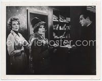 5j594 TORN CURTAIN Swedish 8x10 still '66 Paul Newman, Julie Andrews, Alfred Hitchcock