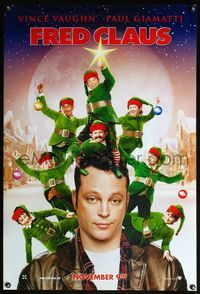 5m380 FRED CLAUS DS teaser 1sh '07 wacky image of Vince Vaughn covered in elves!