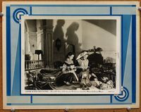 5o006 GONE WITH THE WIND 8x10 still w/background '39 Leigh & de Havilland in room w/many beds!