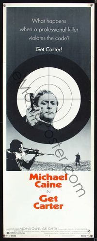 5r170 GET CARTER insert '71 different image of Michael Caine holding pistol in assassin's scope!