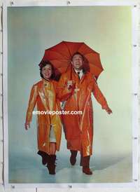 6a448 SINGIN' IN THE RAIN linen commercial personality poster '60s Reynolds & Kelly in raincoats!