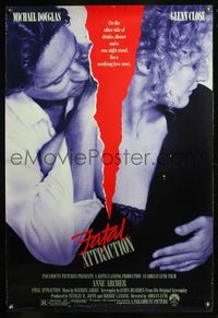6b152 FATAL ATTRACTION 1sh '87 Michael Douglas, Glenn Close, a terrifying love story!