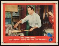 6f308 APARTMENT LC #6 '60 Billy Wilder, Jack Lemmon makes spaghetti for Shirley MacLaine!