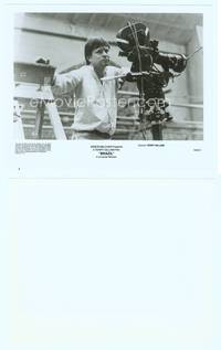 7b198 BRAZIL candid 8x10 still '85 director Terry Gilliam on the set by movie camera!