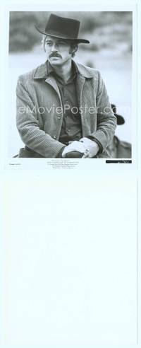 7b214 BUTCH CASSIDY & THE SUNDANCE KID 8x10 still '69 best close up of Robert Redford in hat!