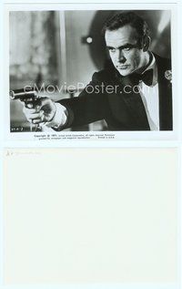 7b281 DIAMONDS ARE FOREVER 8x10 still '71 close up of Sean Connery as James Bond pointing gun!