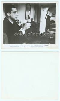 7b264 D.O.A. 8x10 still '50 close up of Edmond O'Brien smoking on phone, classic film noir!