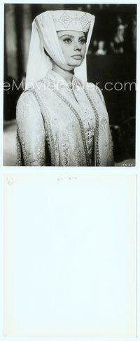 7b295 EL CID 7.5x9.25 still '61 close up of Sophia Loren in costume with cool hat!