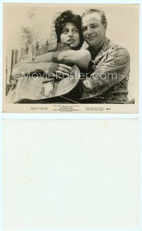 7b325 FUGITIVE KIND 8x10 still '60 close up of Marlon Brando hugging Anna Magnani holding guitar!