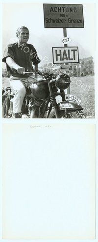 7b347 GREAT ESCAPE 7.5x9.5 still '63 close up of Steve McQueen on motorcycle, John Sturges classic!