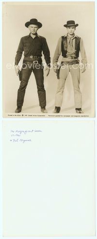 7b476 MAGNIFICENT SEVEN 8x10 still '60 close up of Yul Brynner & Horst Buchholz about to draw guns!