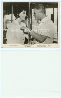7b543 ON THE BEACH candid 8x10 still '59 director Stanley Kramer talking to smiling Ava Gardner!