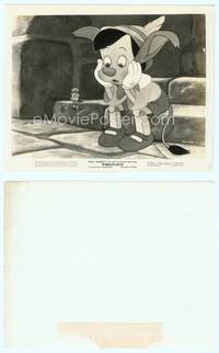 7b560 PINOCCHIO 8x10 still '40 Disney classic, great cartoon image of wooden boy & Jiminy Cricket!