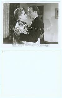 7b698 TWO MRS. CARROLLS 8x10.25 still '47 great close up of Humphrey Bogart embracing Alexis Smith!