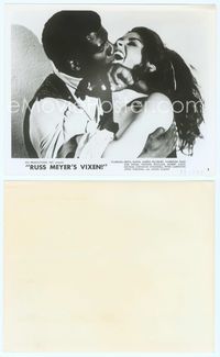 7b710 VIXEN 8x10 still '68 classic Russ Meyer, close up of Erica Gavin being kissed!
