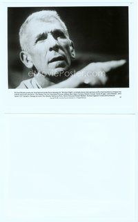 7b743 WRONG IS RIGHT candid 8x10 still '82 head & shoulders close up of director Richard Brooks!
