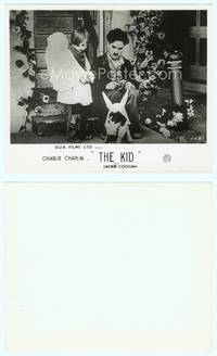 7b420 KID English FOH LC R50s Charlie Chaplin & Jackie Coogan with dog in costume!