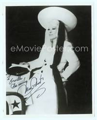 7f075 MAE WEST signed 8x10 still '70s great full-length portrait in cool outfit!
