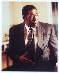 7f145 ERNIE HUDSON signed color repro 8x10 '00s great close up wearing suit & tie!
