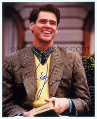 7f165 JIM CARREY signed color repro 8x10 '00s great smiling portrait sitting on bench with book!
