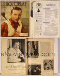 7j081 PHOTOPLAY magazine March 1947, portrait of Bing Crosby with golf club by Paul Hesse!