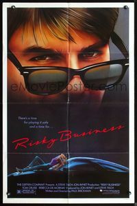 7s786 RISKY BUSINESS 1sh '83 classic close up artwork image of Tom Cruise in cool shades!