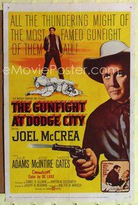 7y374 GUNFIGHT AT DODGE CITY 1sh '59 Joel McCrea likes sexy fillies when they scream and fight!