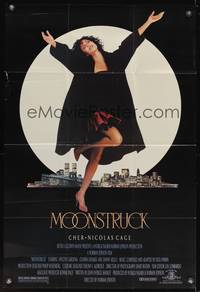 7y623 MOONSTRUCK 1sh '87 Nicholas Cage, Olympia Dukakis, Cher in front of NYC skyline!