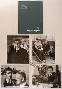 8a172 RYAN'S DAUGHTER Robert Mitchum presskit '70 profile and stills of the star actor!