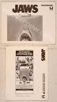 8d202 JAWS pressbook '75 Steven Spielberg's classic man-eating shark attacking sexy swimmer!