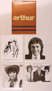 8g155 ARTHUR presskit '81 Dudley Moore, Liza Minnelli, includes Al Hirschfeld artwork!
