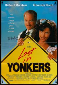 8t532 LOST IN YONKERS 1sh '93 close-up of Richard Dreyfuss!
